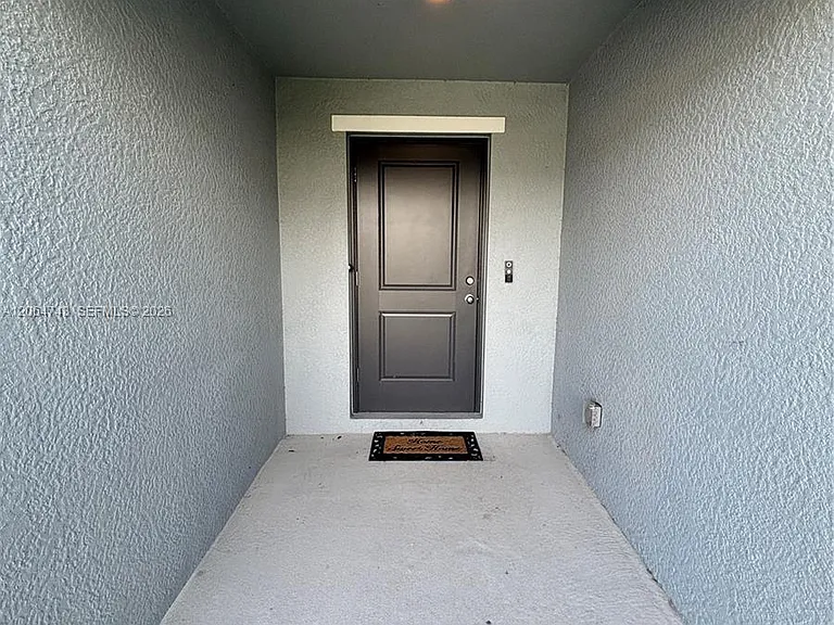 11605 Savanna Lake Blvd — Photo 15