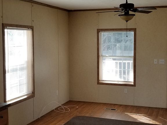 5th image of 37 Hubbard Ave #B
