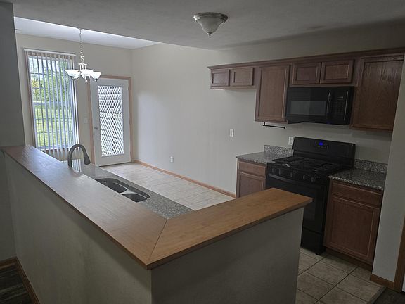 3rd image of 6489 Harvest Ln