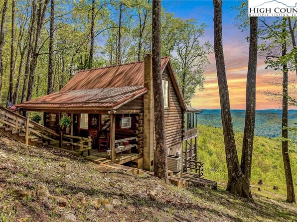 1655 Lump Road, Purlear, NC 28665