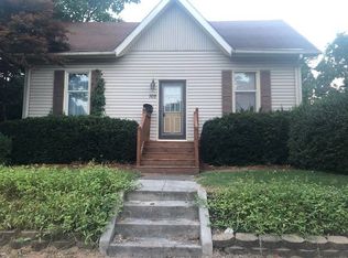 702 N 6th St, Monmouth, IL 61462