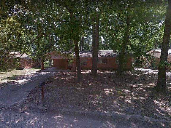 3rd image of 3312 Dogwood St