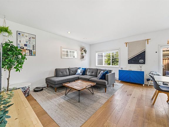 5th image of 1182 Colville Rd #6