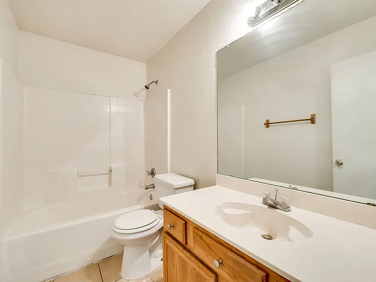 10340 Blackjack Oaks Dr — Photo 15