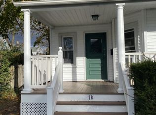 78 Clinton Ave #78B, Huntington, NY 11743