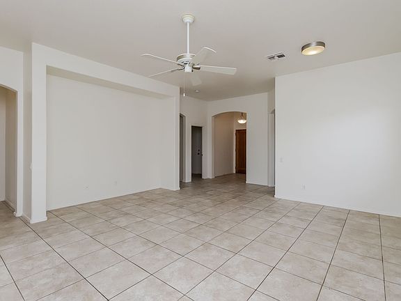 5th image of 2331 N Malachite Cir