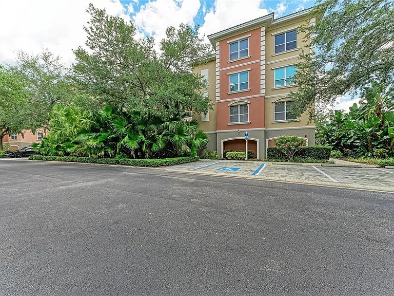 5200 Manorwood Dr #2D — Photo 4