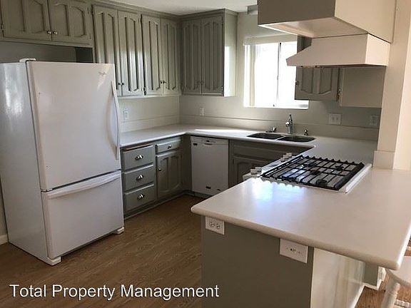 2nd image of 3553 Bancroft St