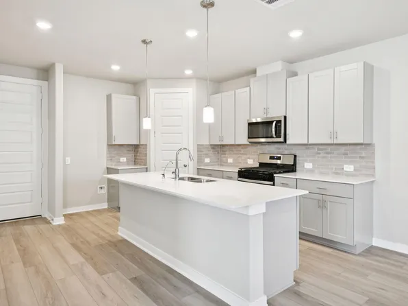 6332 Sapphire Ocean Dr, Houston, TX 77092