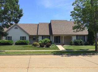 2208 S Matthias St, Appleton, WI 54915