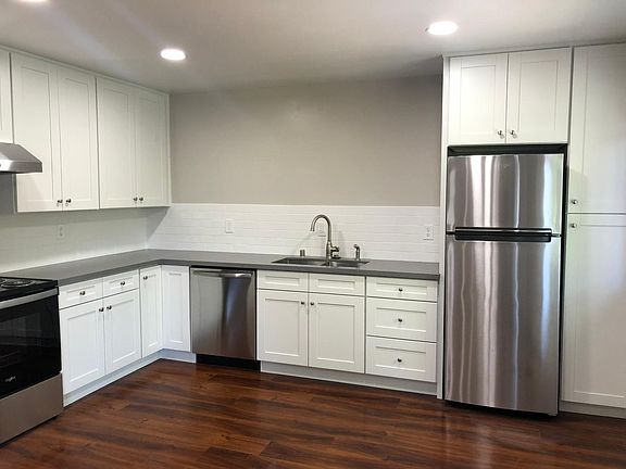 2nd image of 202 Wilton Dr #3
