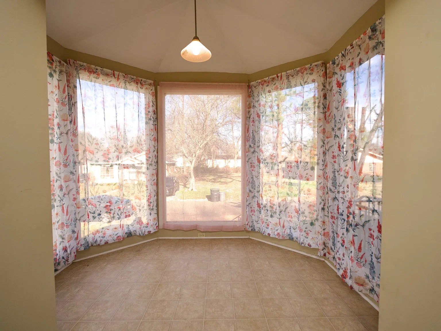 4609 Grasselli Boulevard SW Birmingham, AL 35221 - 1 — Photo 4
