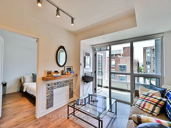 38 Cameron St, Toronto, ON