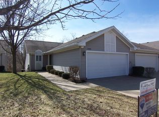 1300 W Cress Creek Ct, Peoria, IL