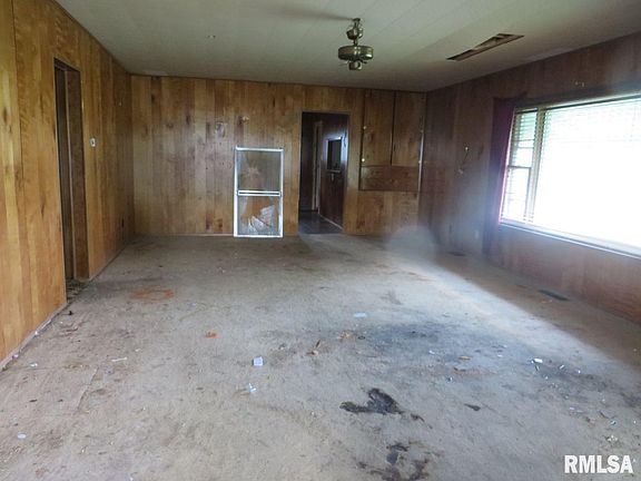 3rd image of 509 E Summer St