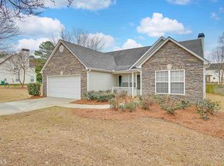 4284 Parks Ridge Dr, Snellville, GA 30039