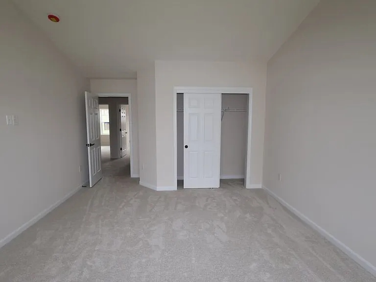 7231 Grandway Dr — Photo 32