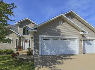 104 Stillwater Rd, Waverly, IA 50677