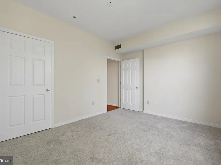 1625 International Dr #316 — Photo 39
