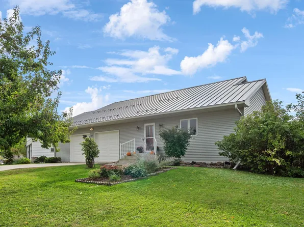 1814 10th St NE, Buffalo, MN 55313