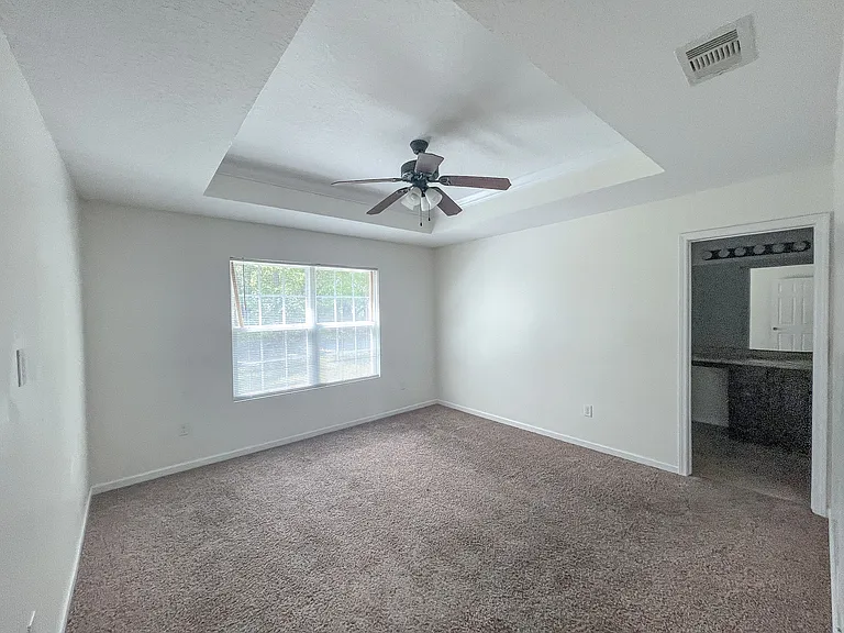 338 S Bridgeport Dr — Photo 5