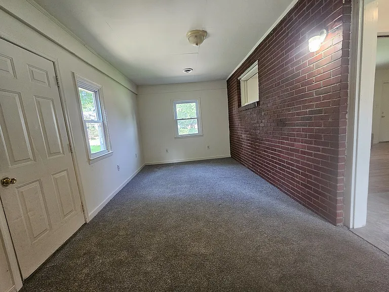 3402 Montclair Rd — Photo 10