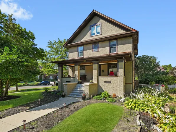 3444 Home Ave, Berwyn, IL 60402