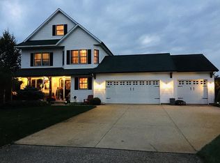 315 Raynes Dr, Caledonia, MI 49316