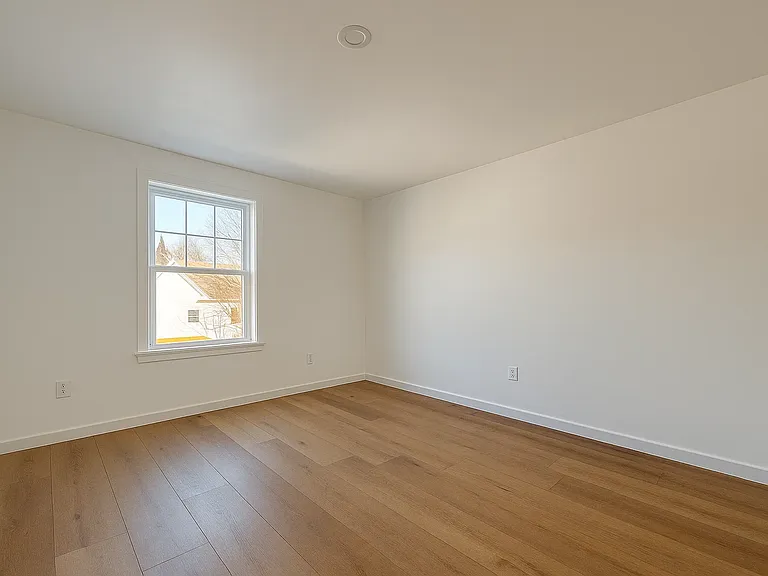 505 Main St #7 — Photo 10