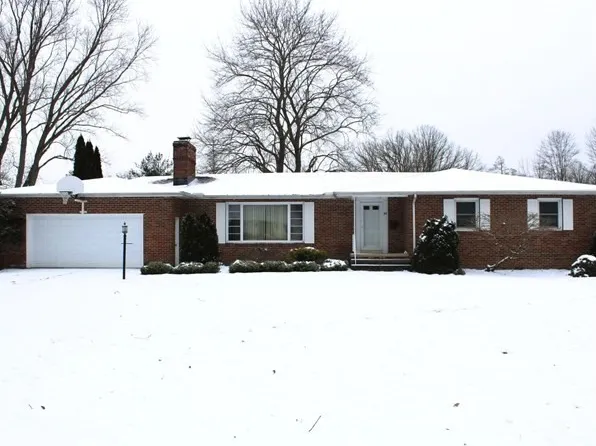 34 Linda Ln, Jefferson, OH 44047