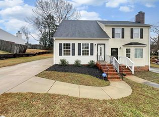 4 Sweetbriar Ln, Spartanburg, SC 29301