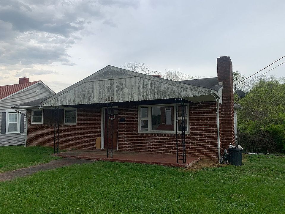1st image of 900 Betts St