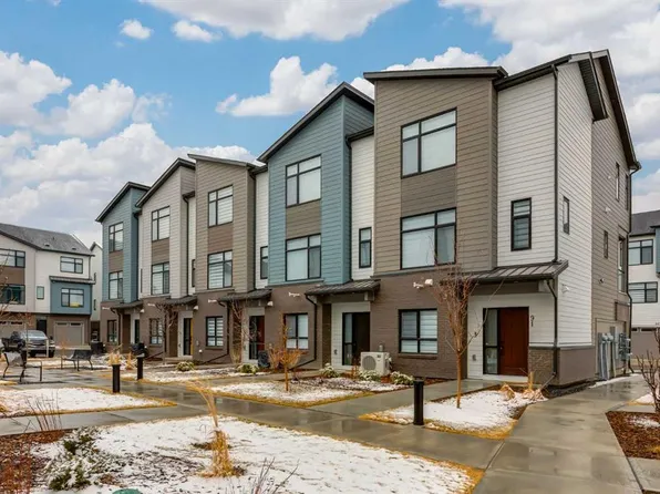 903 E Mahogany Blvd SE #94, Calgary, AB T3M 3W9