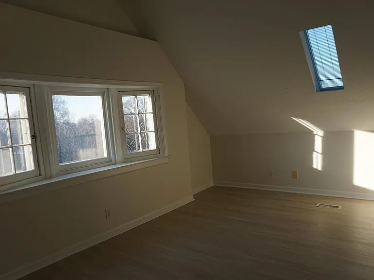 1817 W 44th St #3 — Photo 8