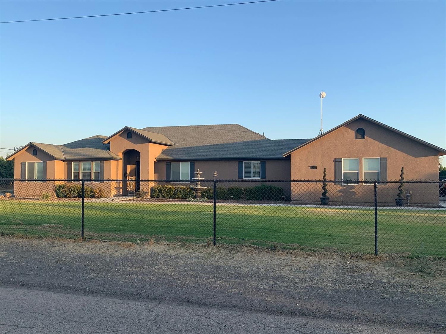 13715 E Caruthers Ave, Kingsburg, CA 93631 Zillow