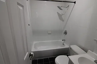 Rented by Lucky Apt Inc