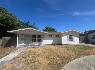 4126 Robinhood Dr, Corpus Christi, TX 78411