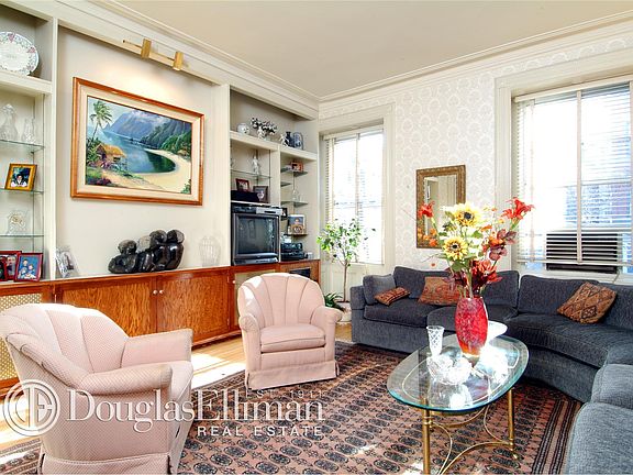 2nd image of 133 E 91st St APT 2