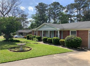 1839 Eichelberger Dr, Fayetteville, NC 28303
