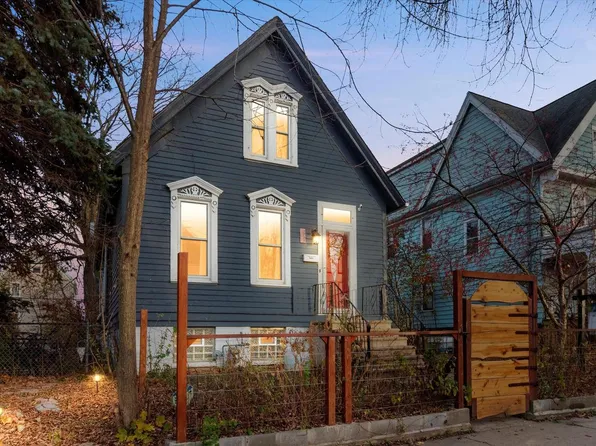 2724 North Booth STREET, Milwaukee, WI 53212