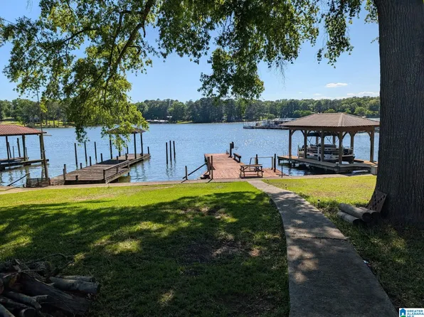 38 Coosa Island Cir, Cropwell, AL 35054