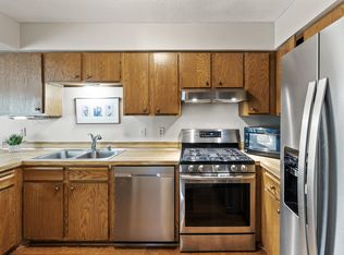13617 Knox Dr, Burnsville, MN 55337