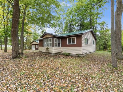 9325 Evergreen Rd, Gladwin, MI, 48624