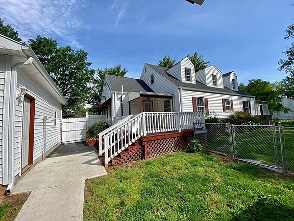 2nd image of 605 Rose Hill Ave
