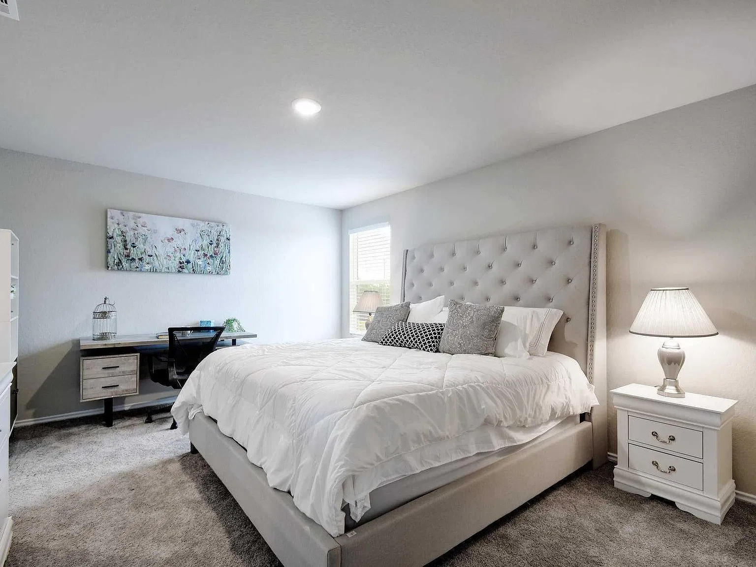4 bed, 1667 sqft, $3,210 — Photo 4
