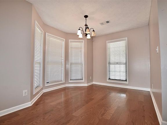5th image of 6892 Brownwood Ln