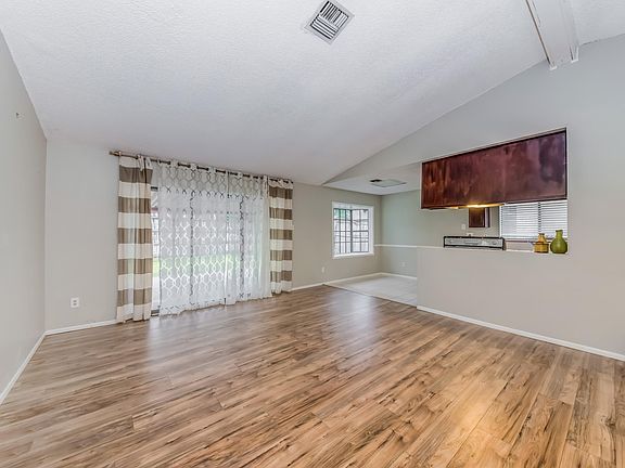 3rd image of 109 Plaza Village Dr