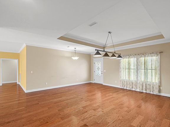 5th image of 285 Crabapple Ct