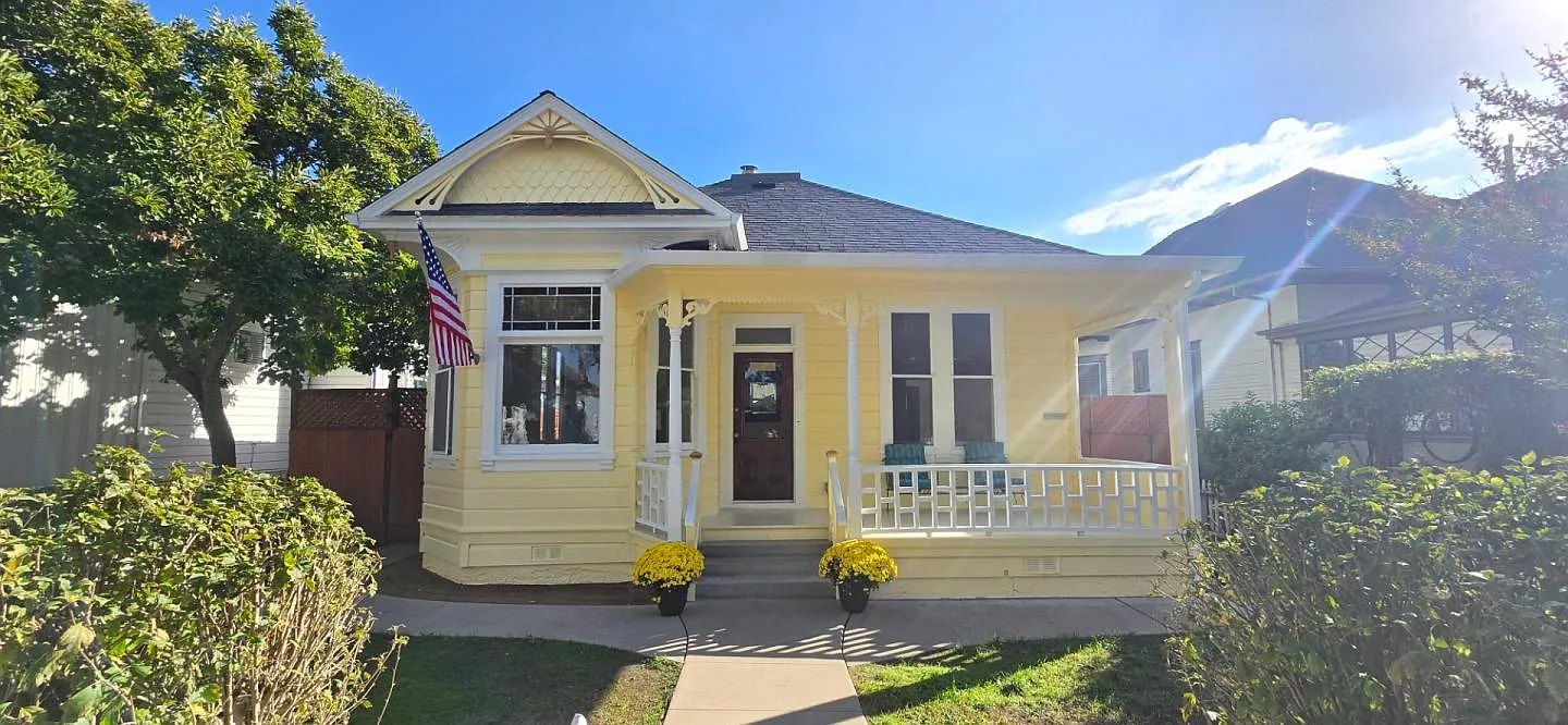 375 South St photo 1