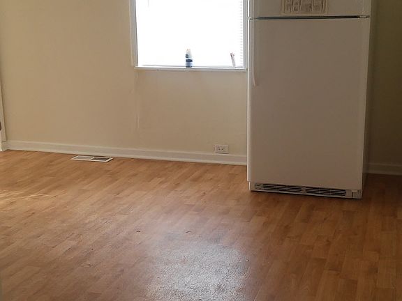 4th image of 816 Due West Ave N